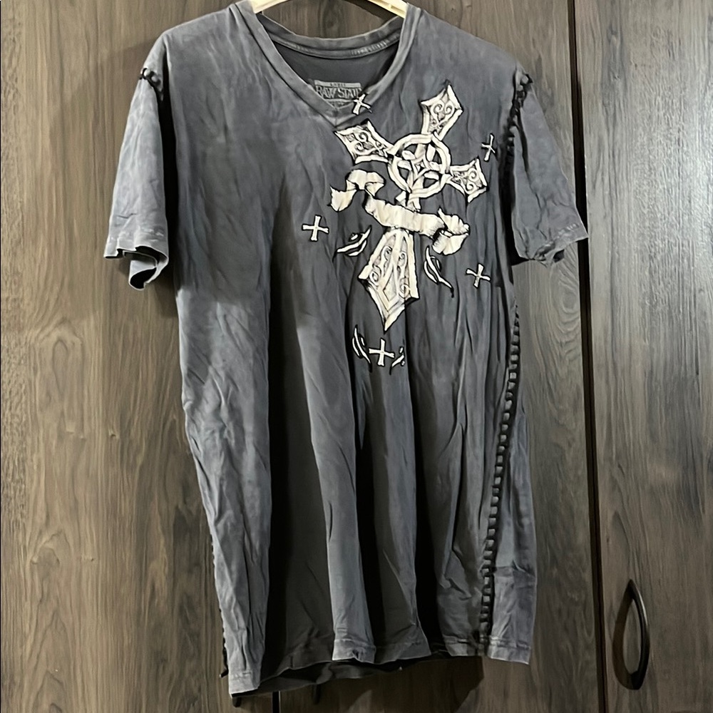 FLASH SALE!Raw State Royalty grey t-shirt with a cross and wings graphic print.